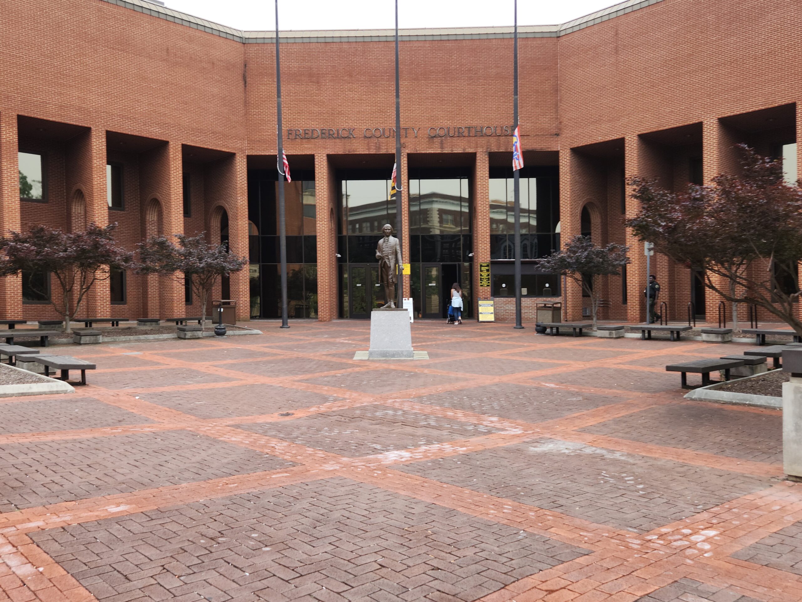 <div class='container'>Frederick County Courthouse Multi-Service Center</div>