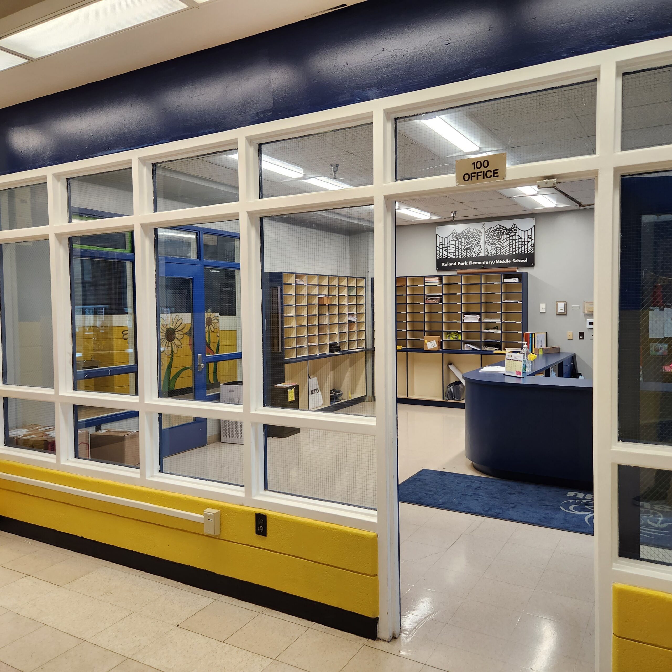 <div class='container'>Roland Park Elementary/Middle School</div>