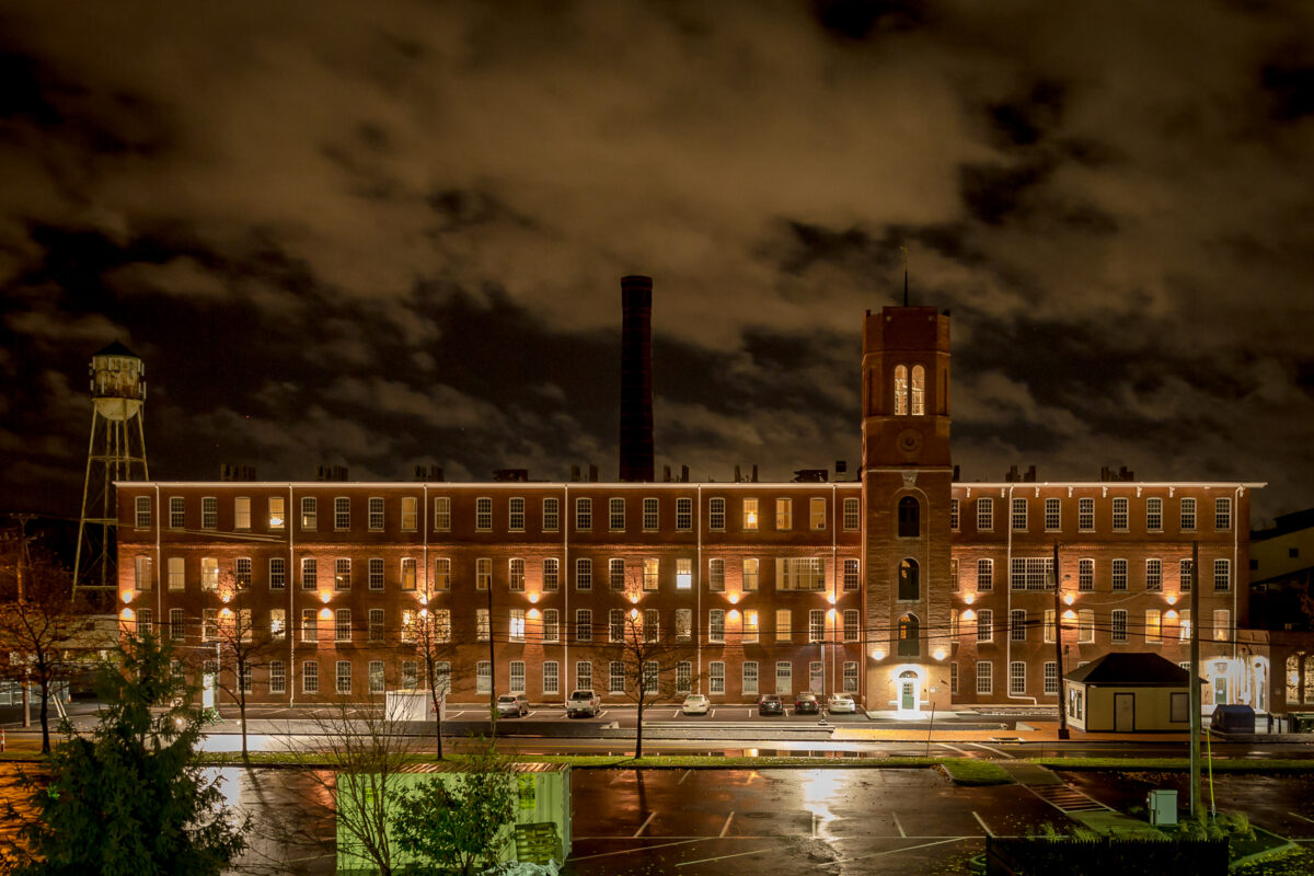 <div class='container'>The Lofts at Pontiac Mills</div>