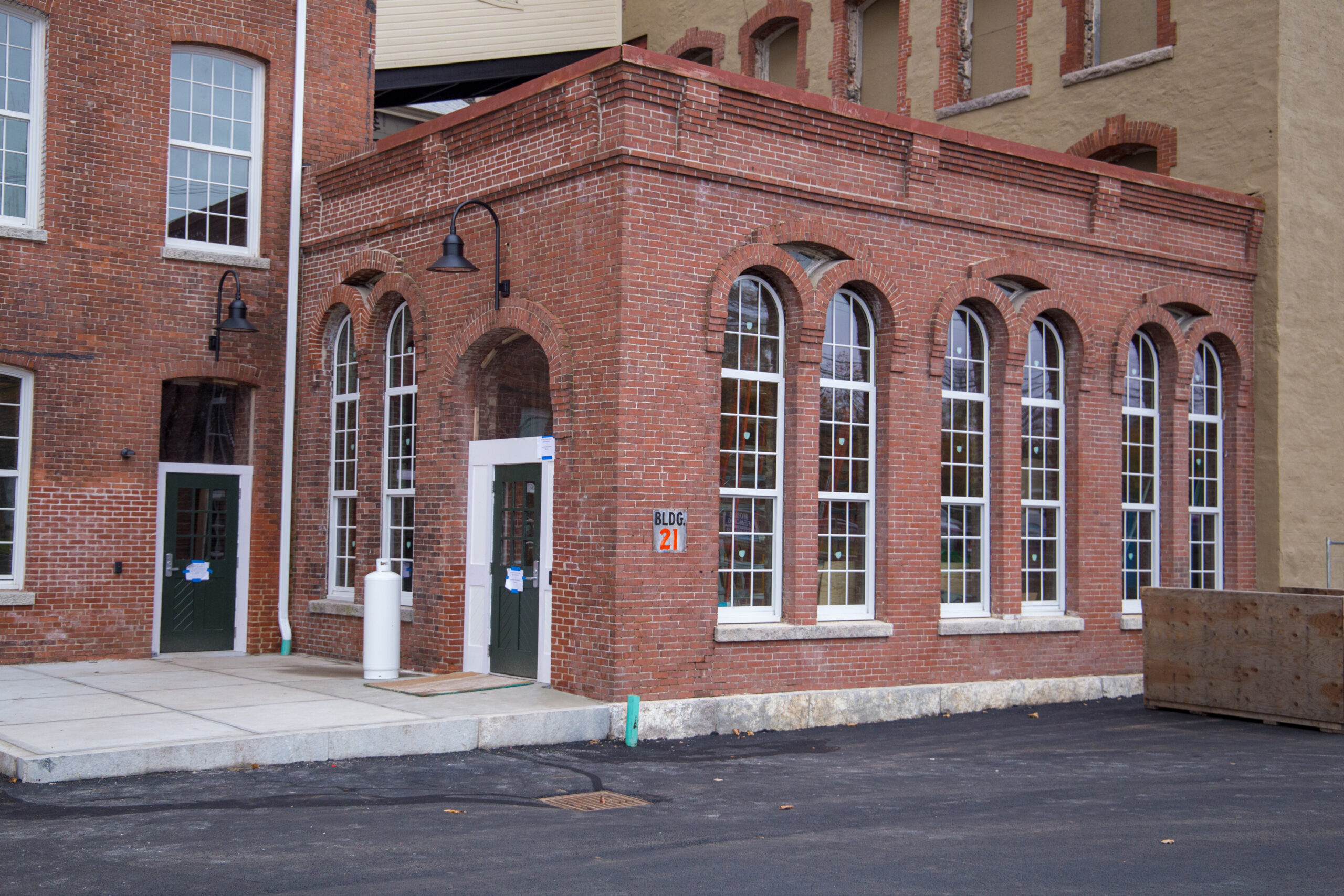 <div class='container'>The Lofts at Pontiac Mills</div>