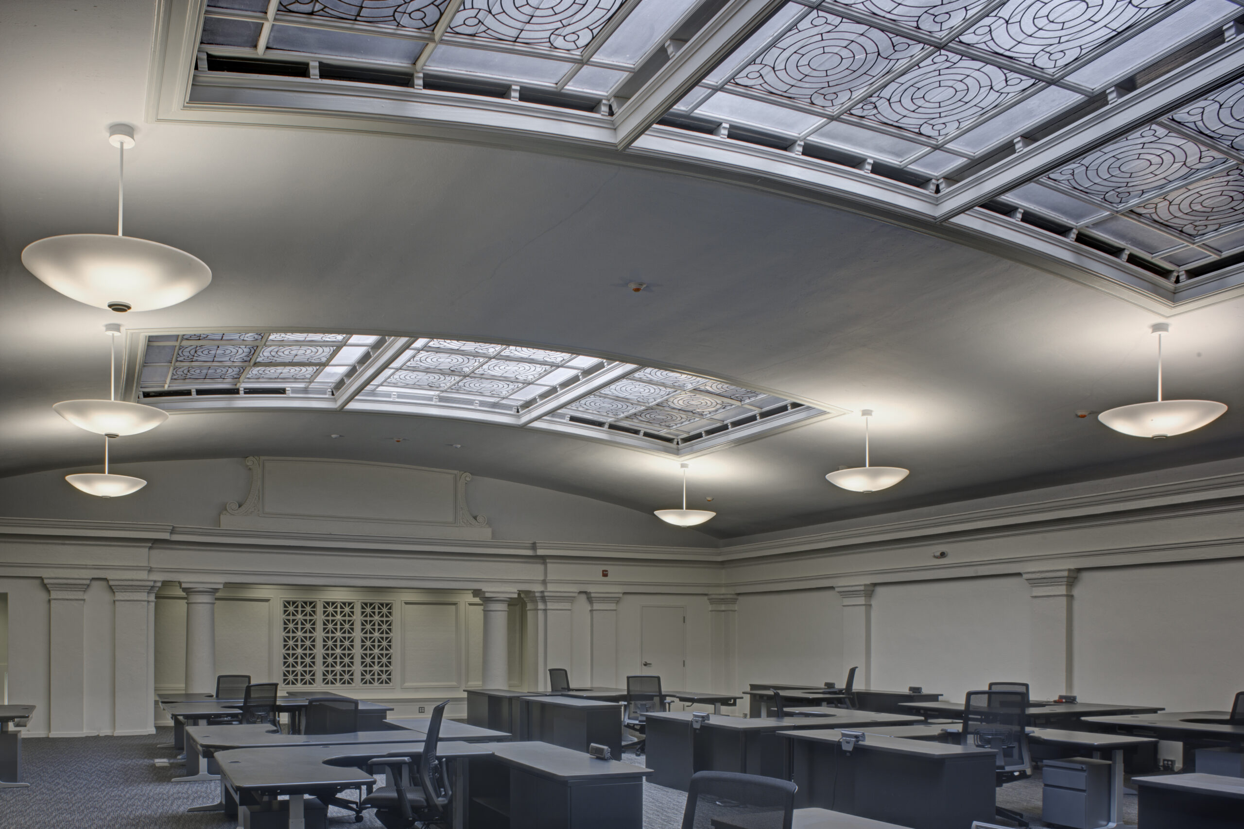 <div class='container'>Agora Data Center</div>