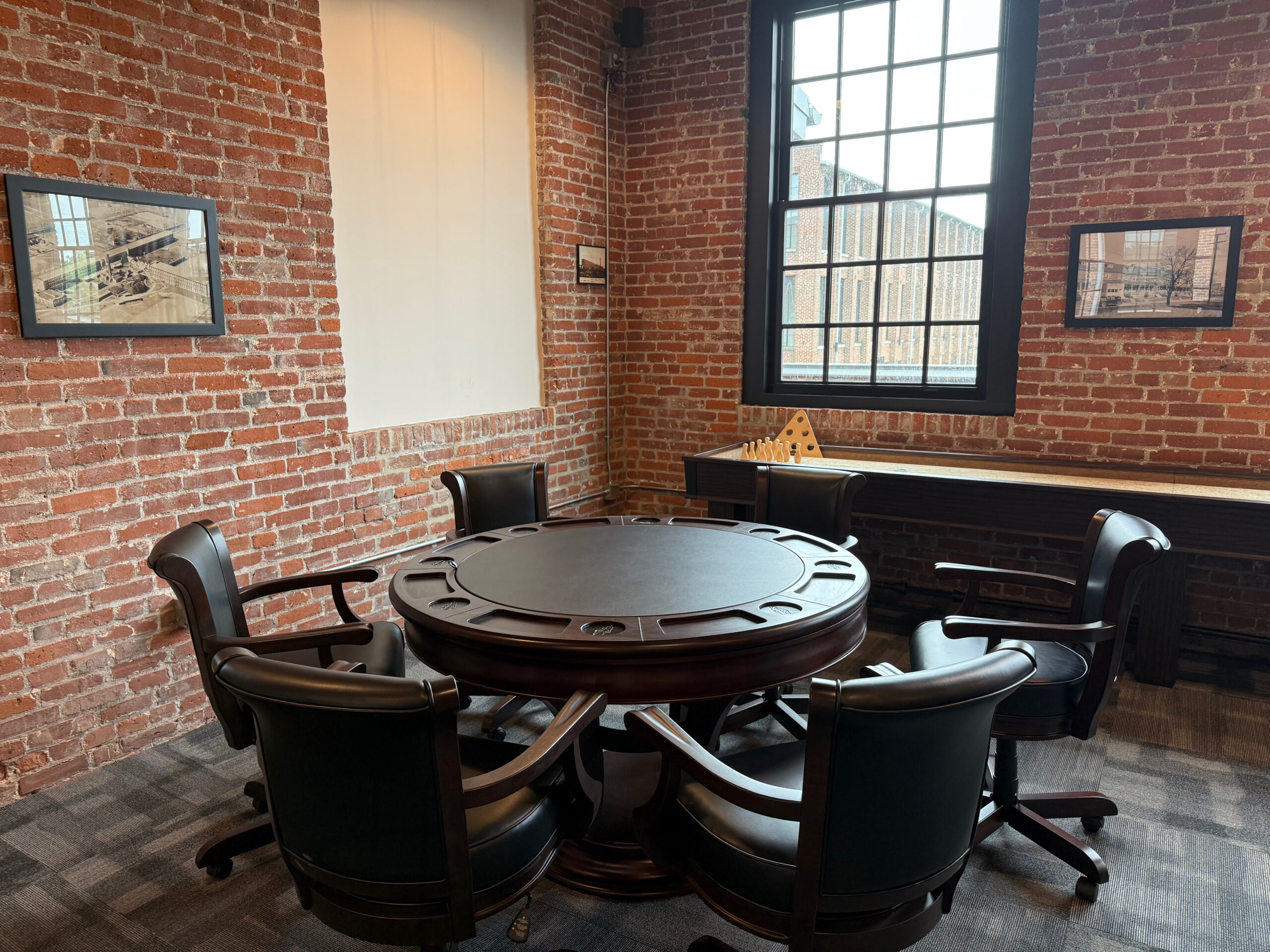 <div class='container'>The Lofts at Stehli Silk Mill</div>