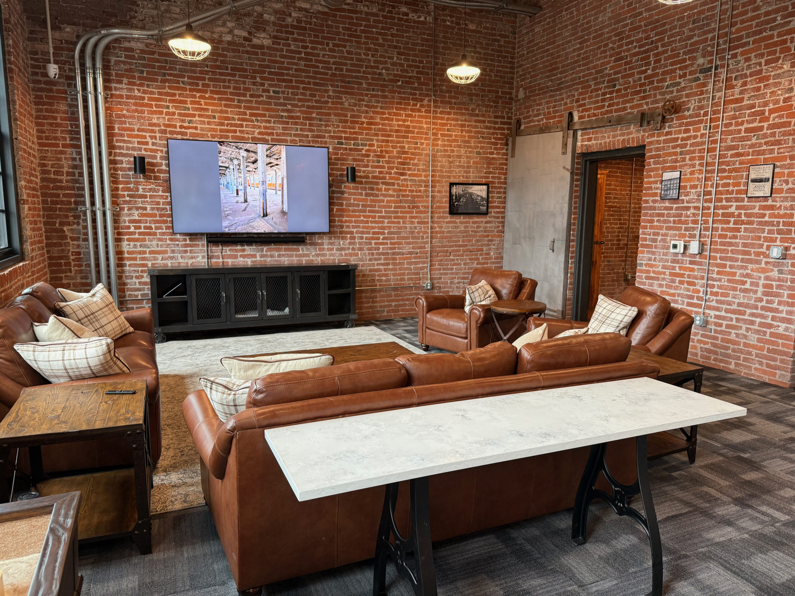 <div class='container'>The Lofts at Stehli Silk Mill</div>